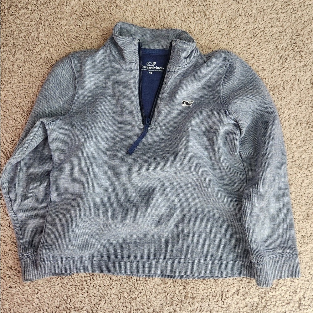 Vineyard Vines size 4t 1/4 zip long sleeve shirt
.